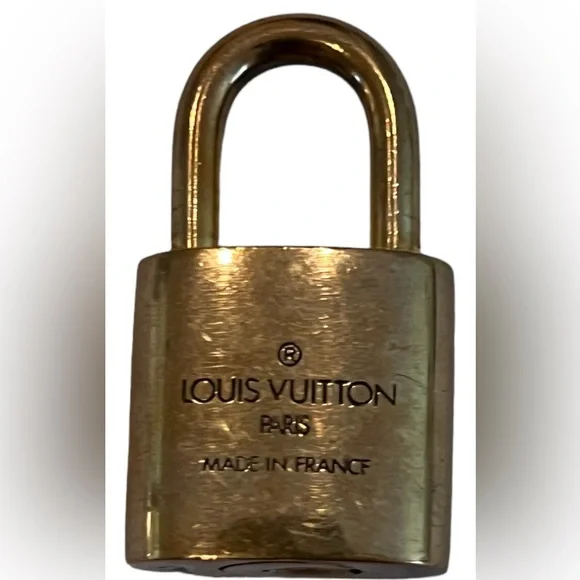 LOUIS VUITTON BRASS LOCK ONLY 313 NO KEY